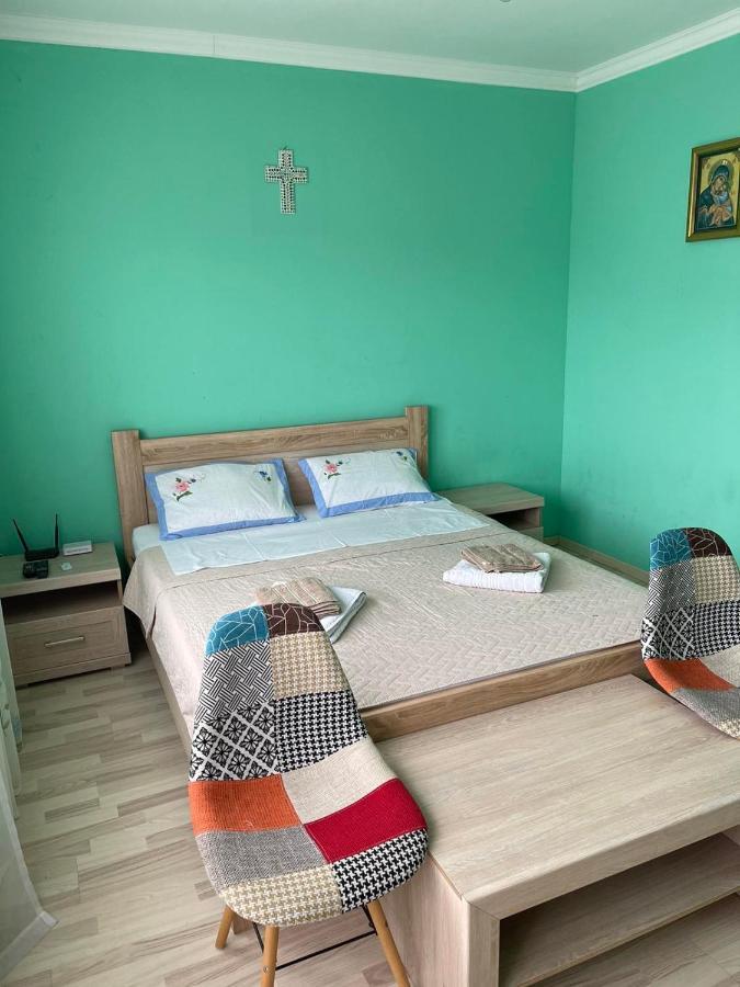 Guesthouse Petrovic Вирпазар Экстерьер фото